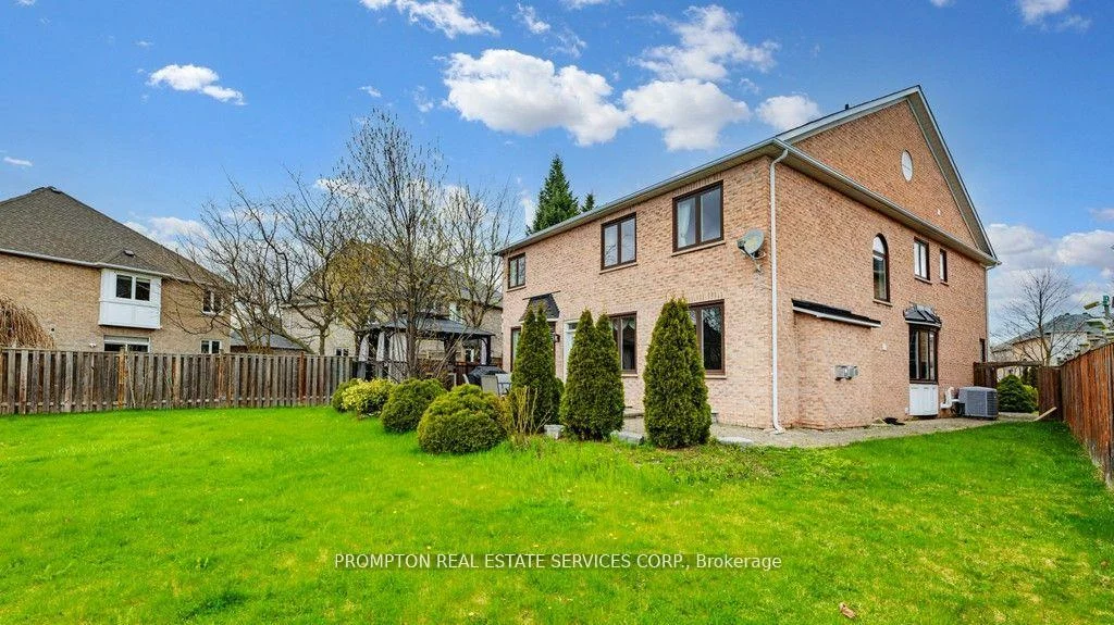 18, Bridleford, Unionville, Markham