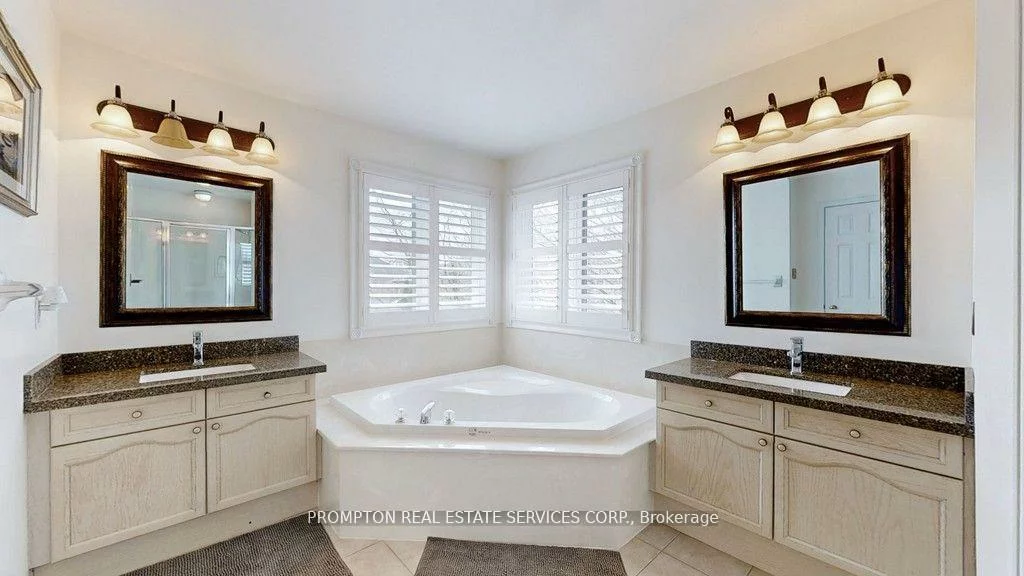 18, Bridleford, Unionville, Markham