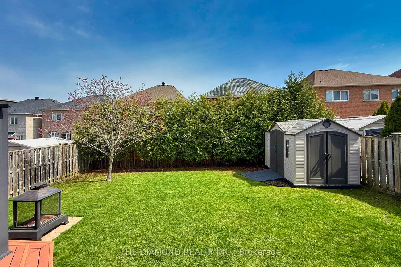 9, Amos, Greensborough, Markham