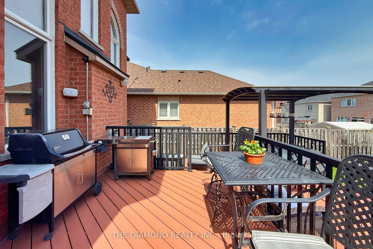 9, Amos, Greensborough, Markham