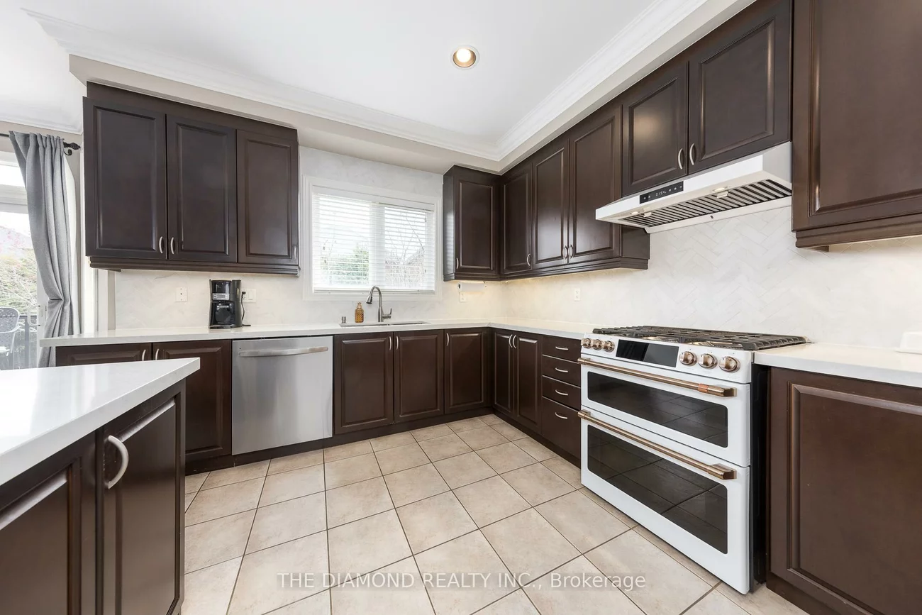 9, Amos, Greensborough, Markham