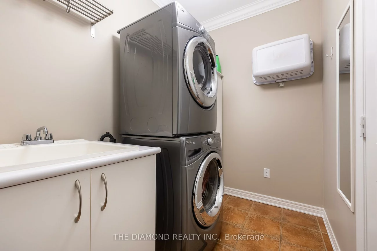 9, Amos, Greensborough, Markham