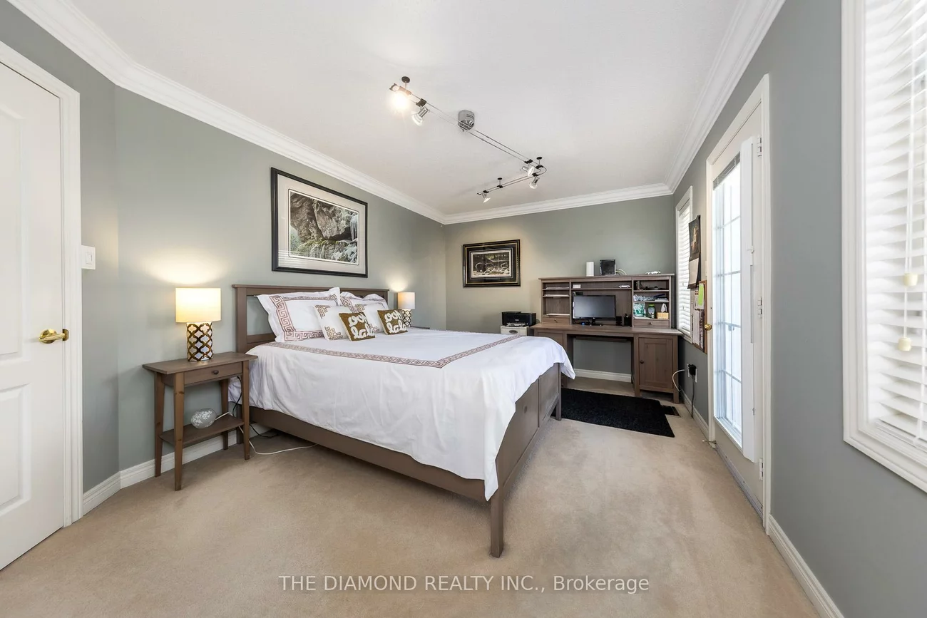 9, Amos, Greensborough, Markham