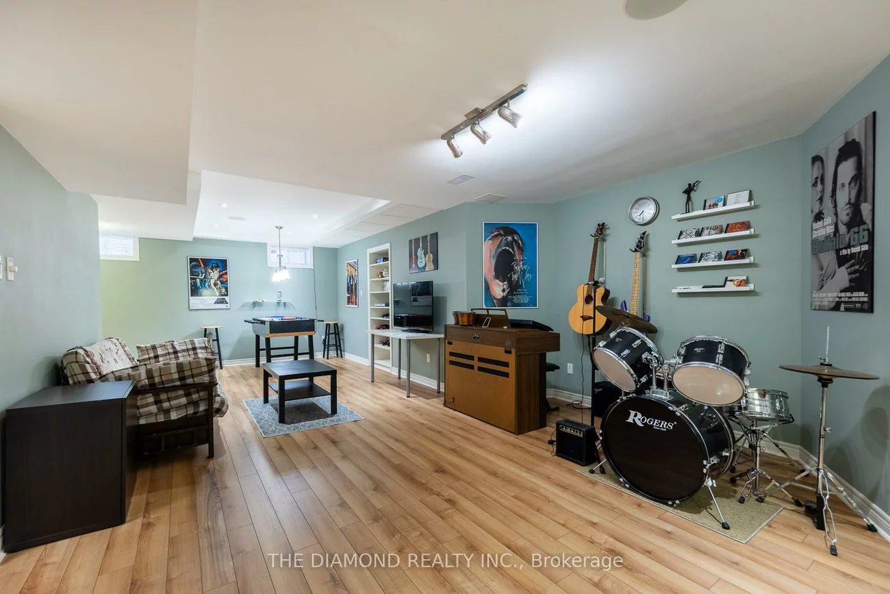 9, Amos, Greensborough, Markham