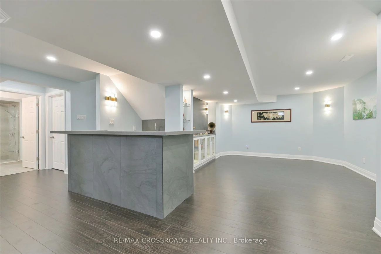 76, Shady Oaks, Cornell, Markham