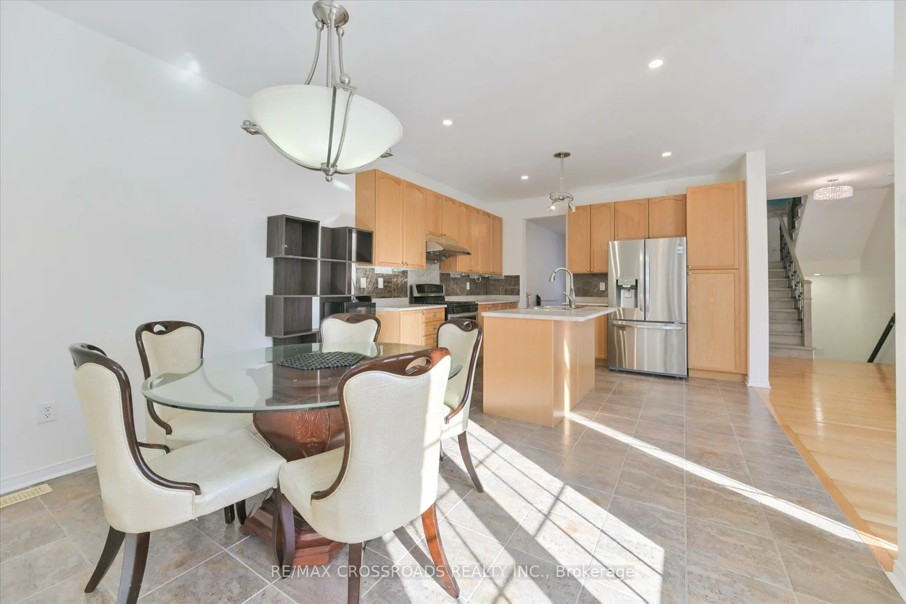 76, Shady Oaks, Cornell, Markham