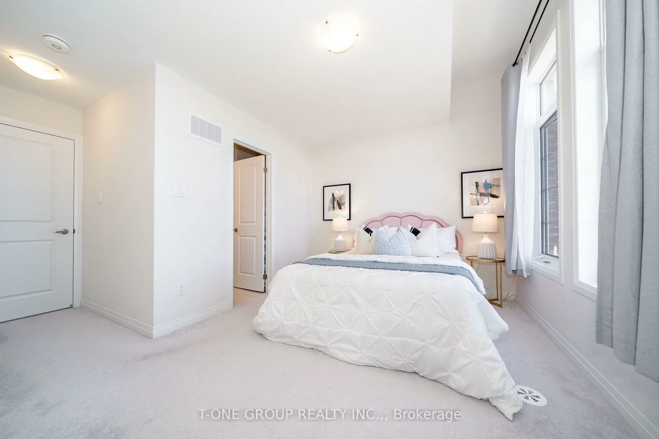 9, Carneros, Cedar Grove, Markham