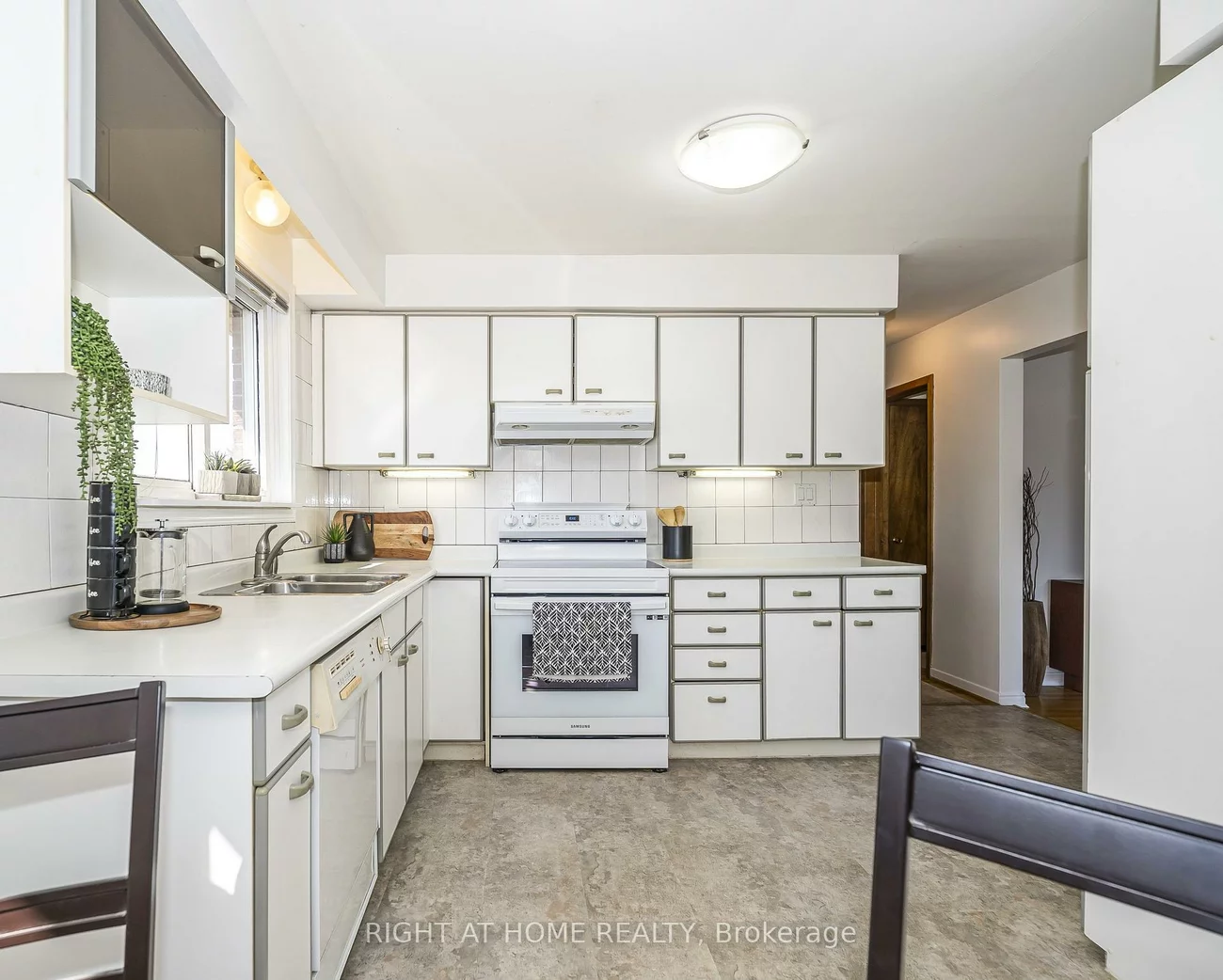 8, Mira, Thornhill, Markham