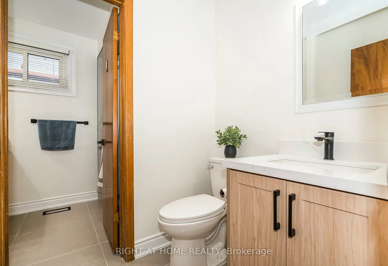 8, Mira, Thornhill, Markham