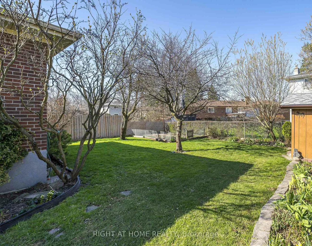 8, Mira, Thornhill, Markham