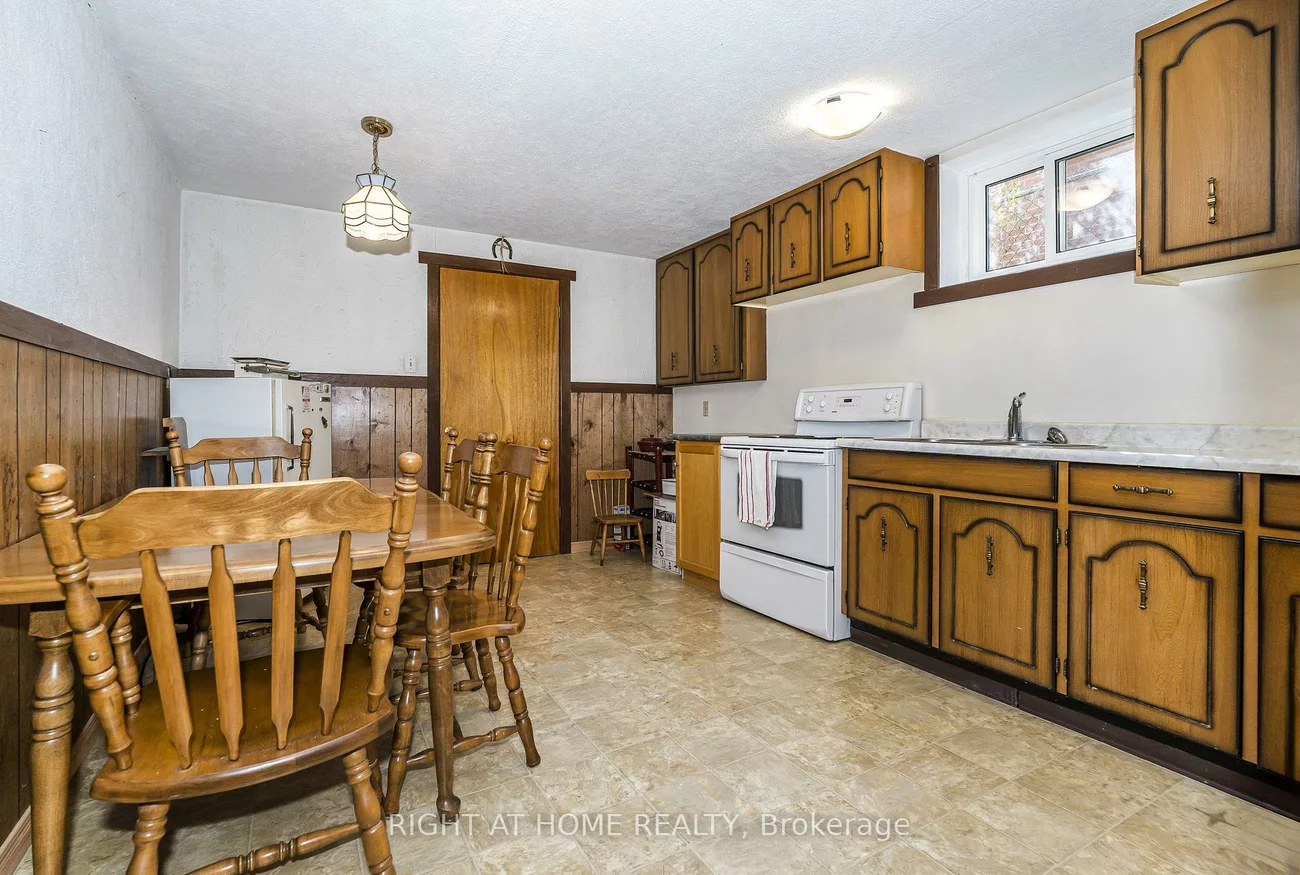 8, Mira, Thornhill, Markham