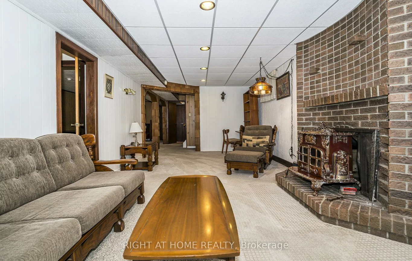 8, Mira, Thornhill, Markham