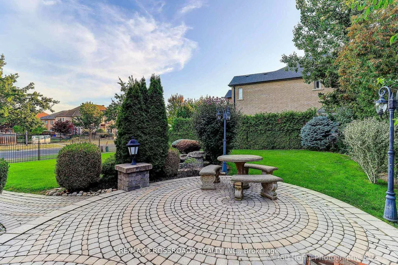 2, Mumberson, Cachet, Markham