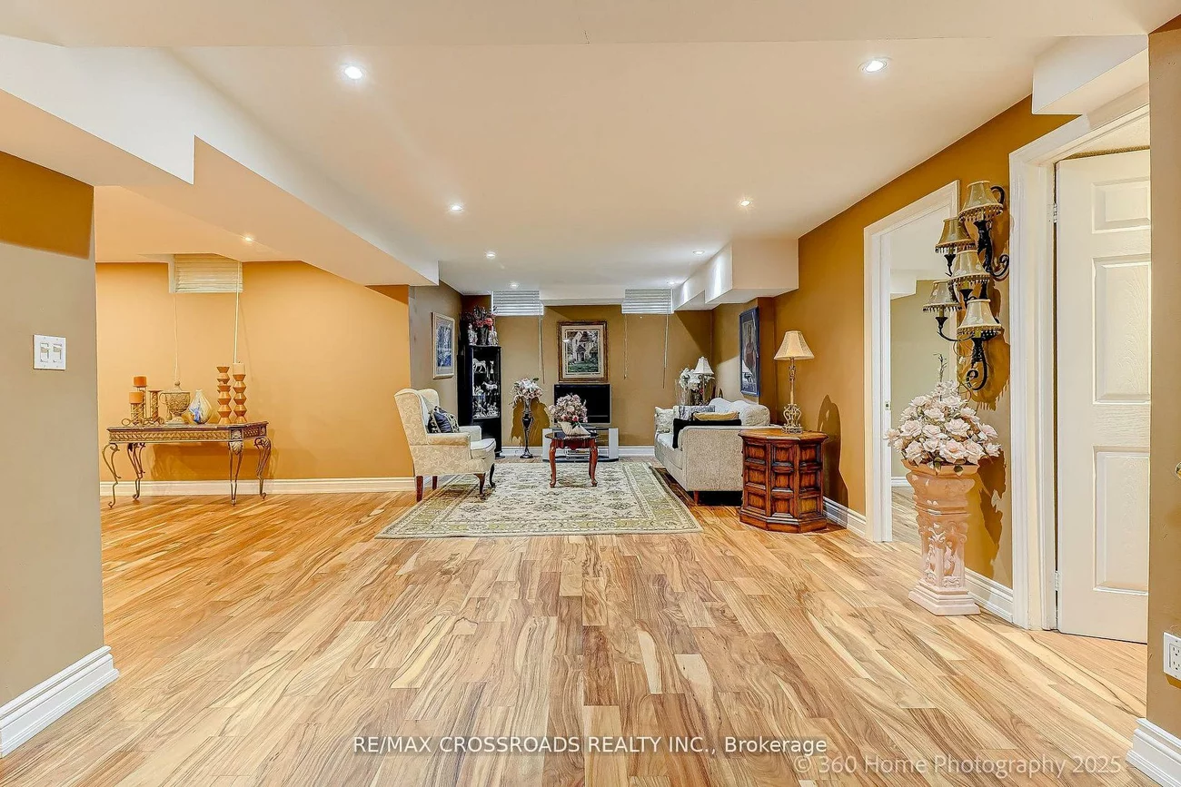 2, Mumberson, Cachet, Markham