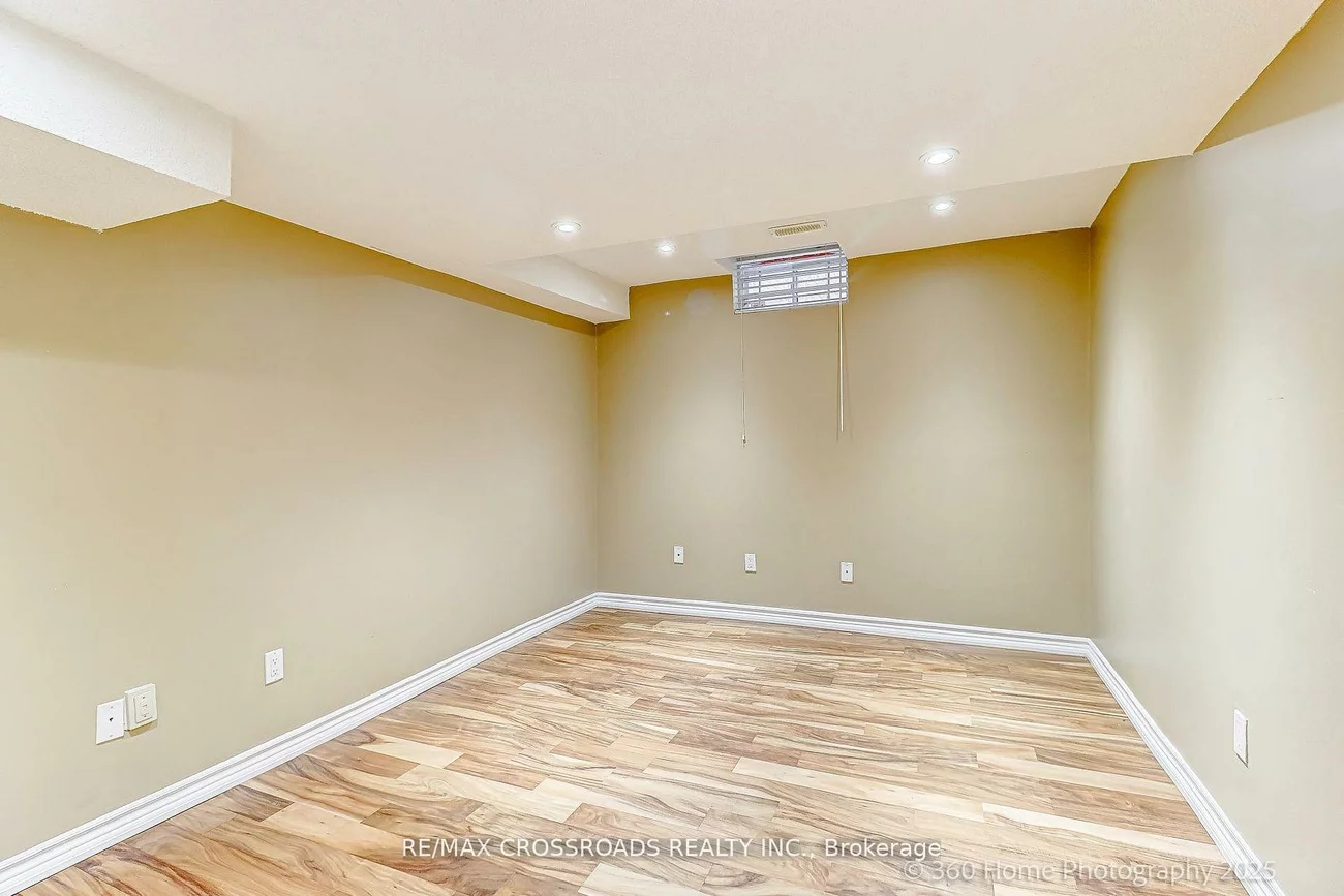 2, Mumberson, Cachet, Markham