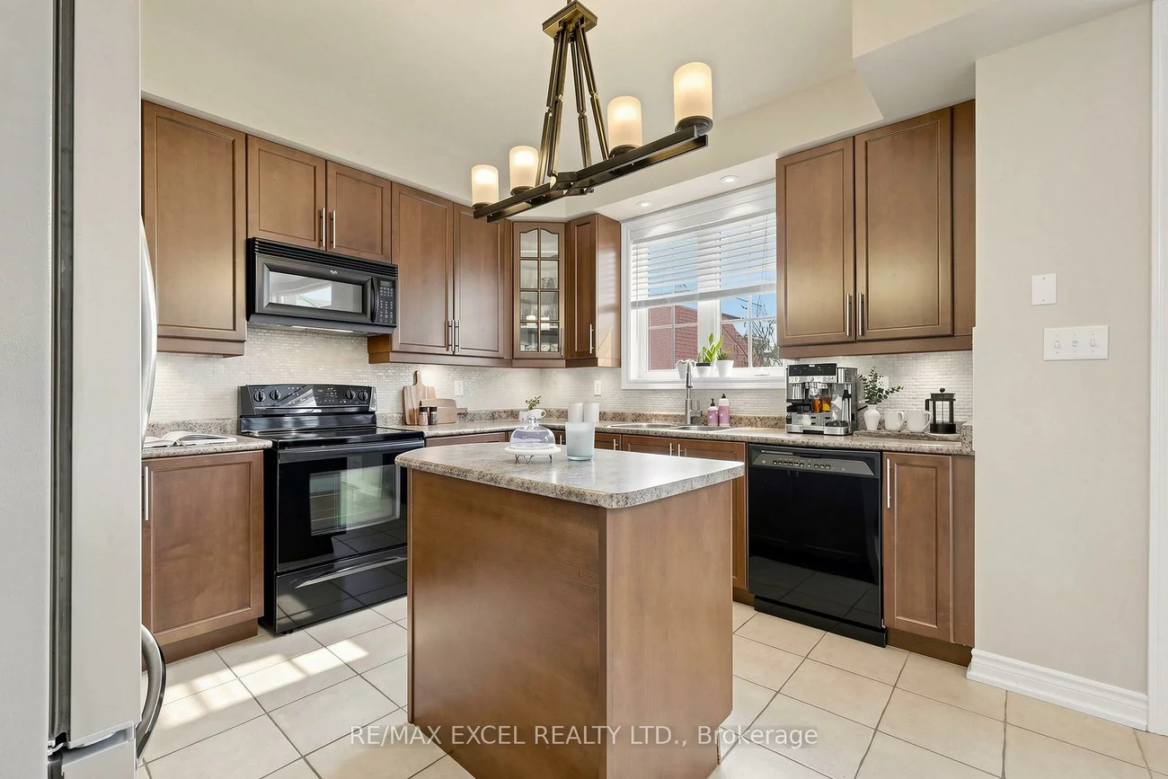 9, Evaridge, Cornell, Markham