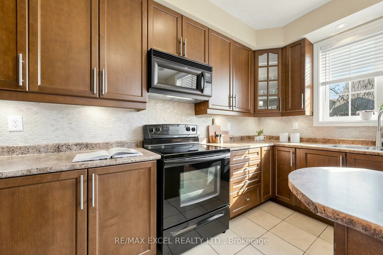 9, Evaridge, Cornell, Markham