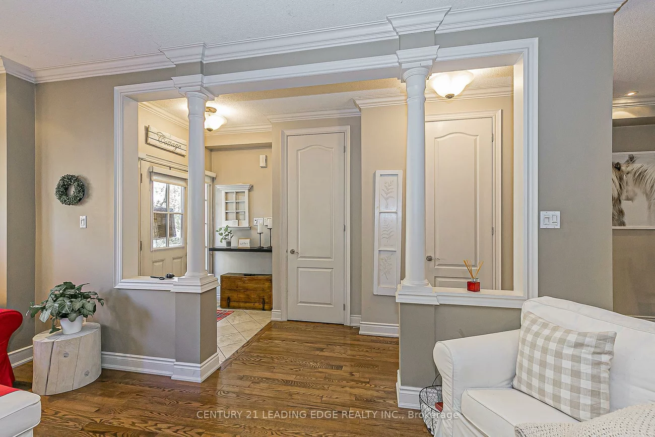 34A, WASHINGTON, Old Markham Village, Markham