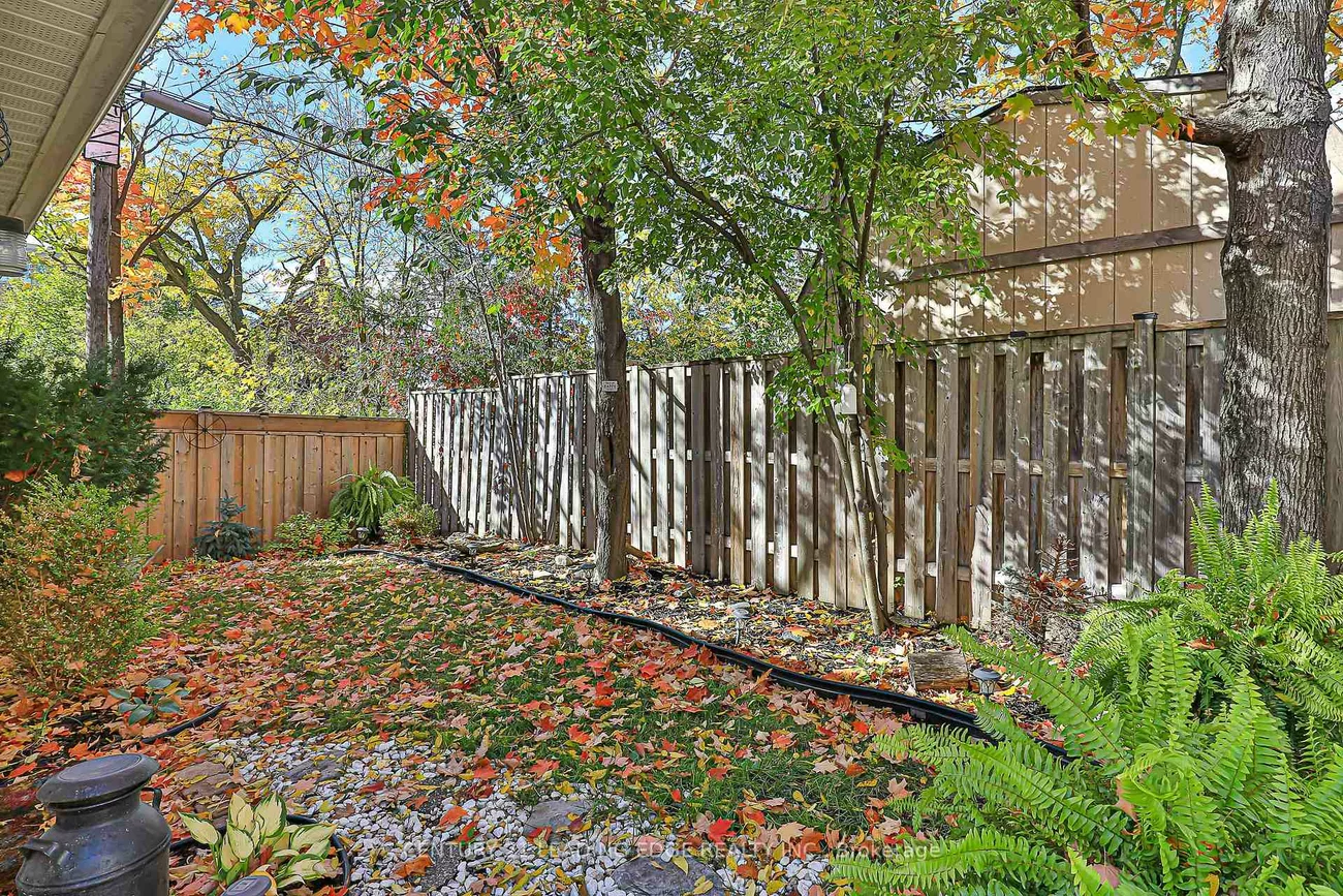 34A, WASHINGTON, Old Markham Village, Markham