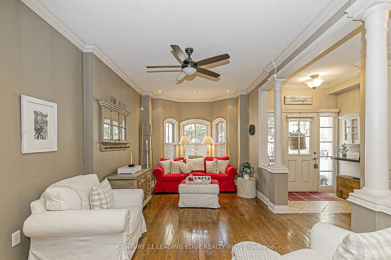 34A, WASHINGTON, Old Markham Village, Markham