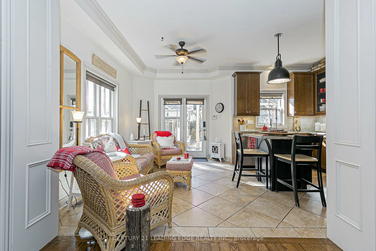 34A, WASHINGTON, Old Markham Village, Markham