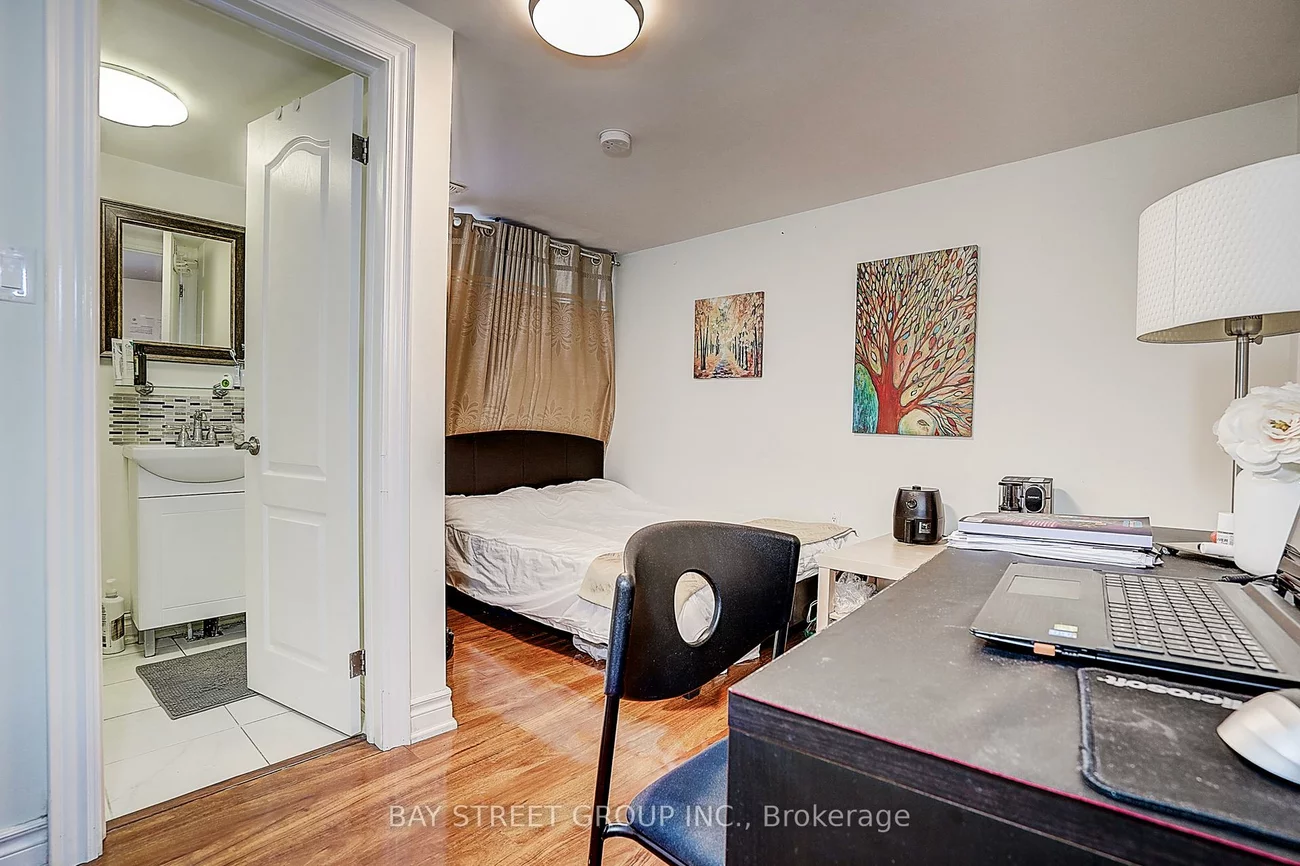 93, Clark, Thornhill, Markham