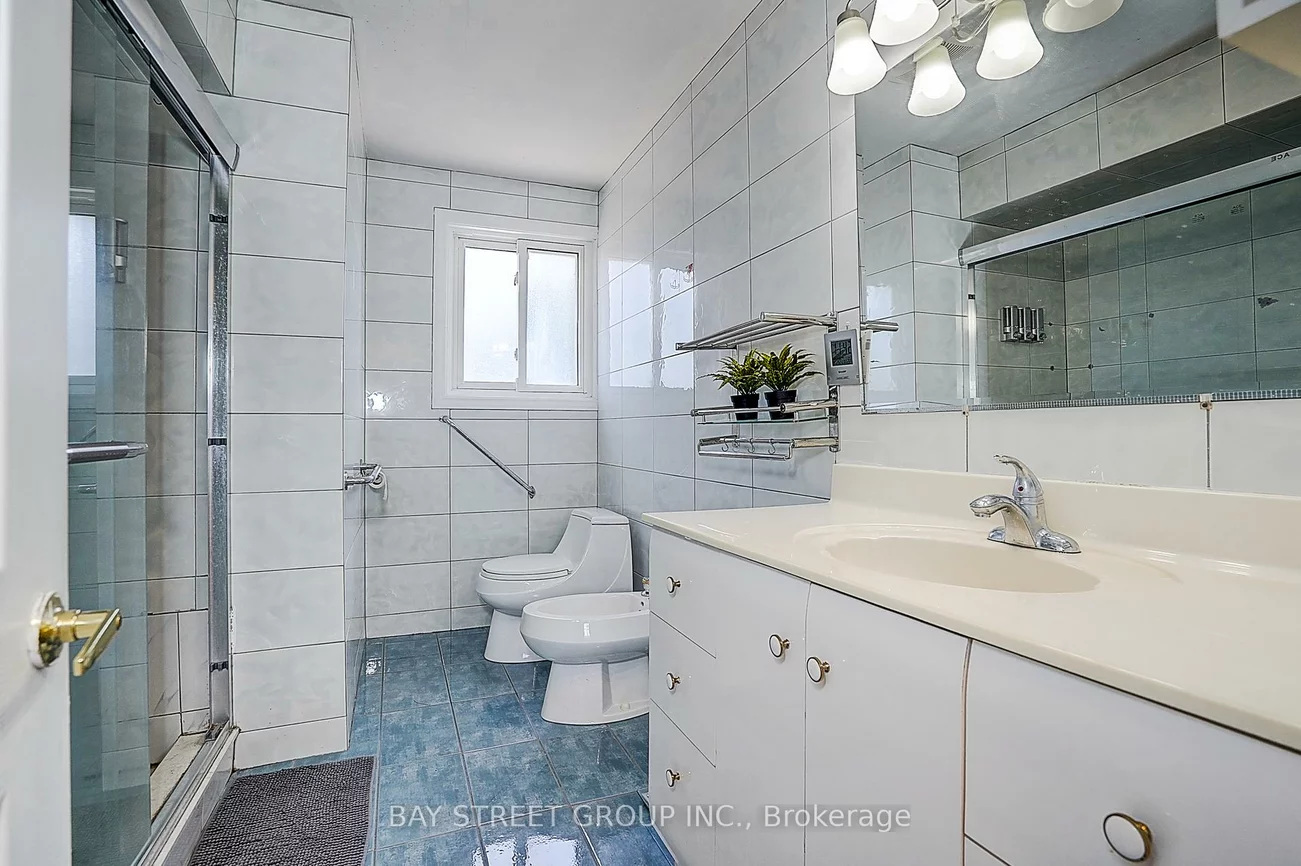 93, Clark, Thornhill, Markham