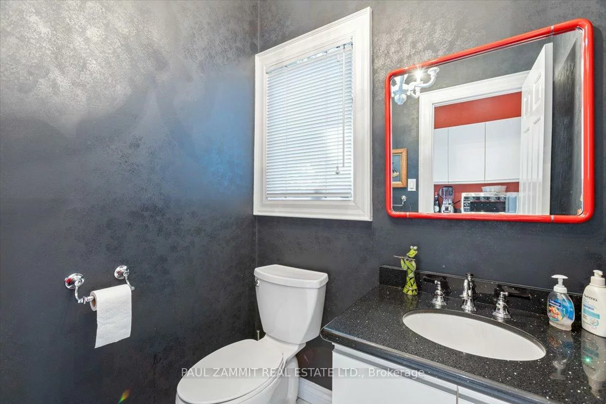 12, Old English, Bayview Glen, Markham