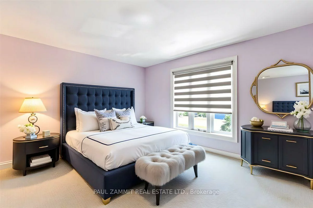 12, Old English, Bayview Glen, Markham