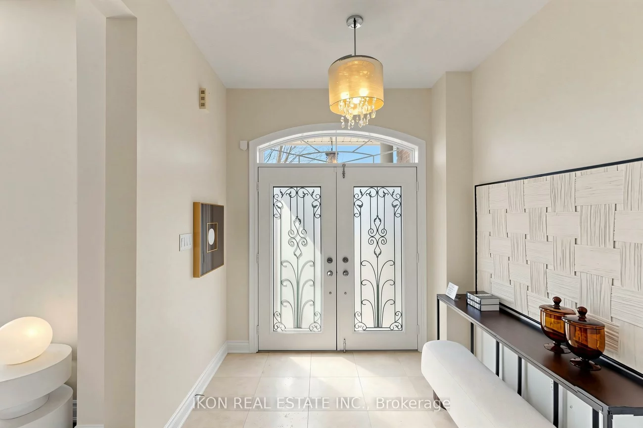20, 16th, Unionville, Markham