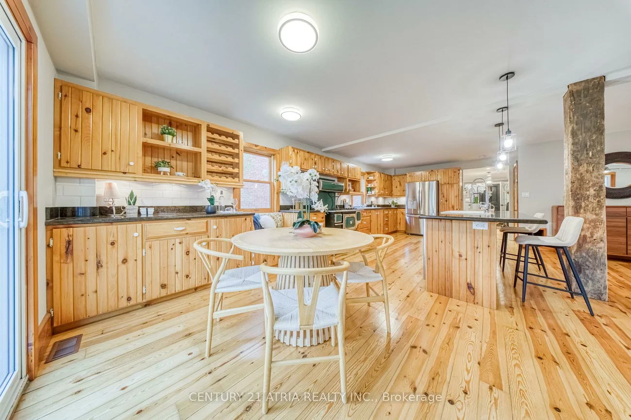 101, Clark, Thornhill, Markham