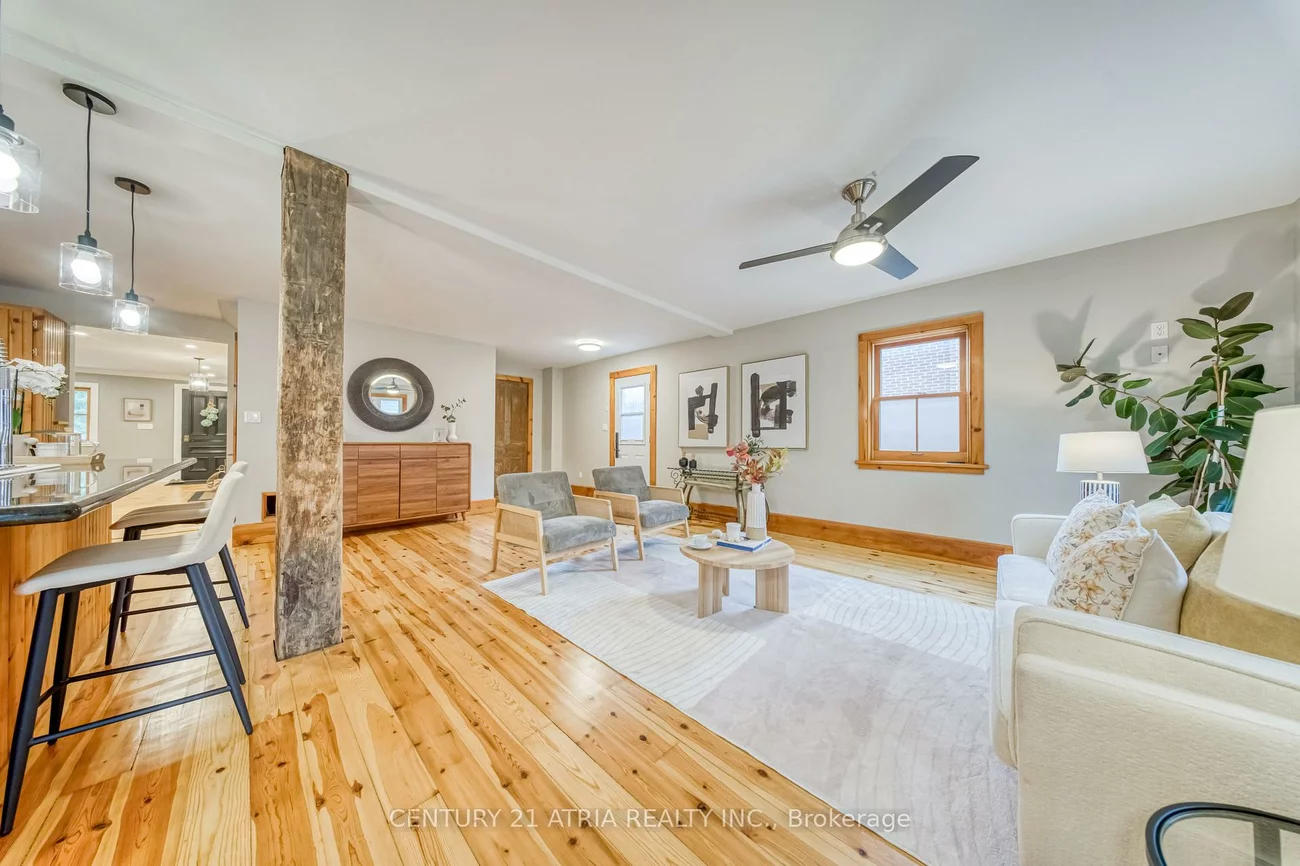 101, Clark, Thornhill, Markham