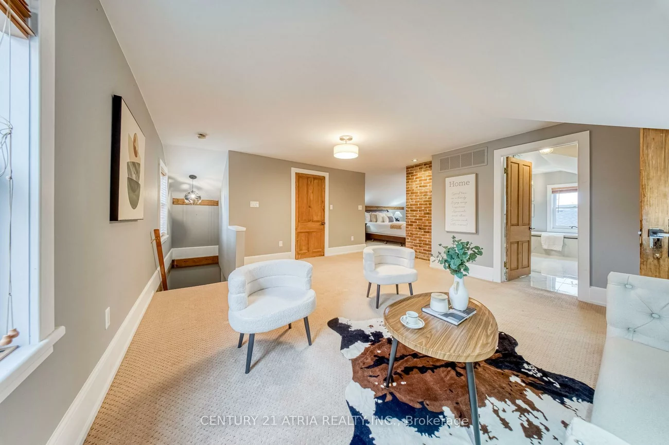 101, Clark, Thornhill, Markham