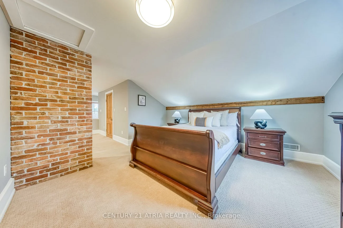 101, Clark, Thornhill, Markham