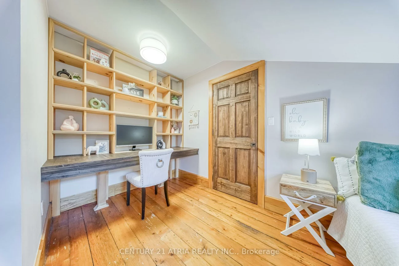 101, Clark, Thornhill, Markham