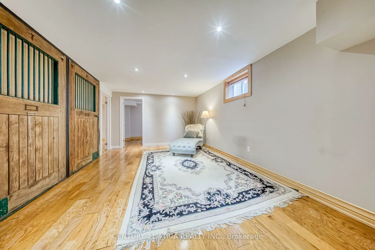 101, Clark, Thornhill, Markham