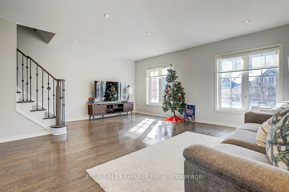 20, Prince Charles, Berczy, Markham