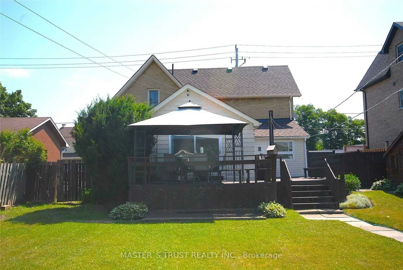354, Main, Old Markham Village, Markham