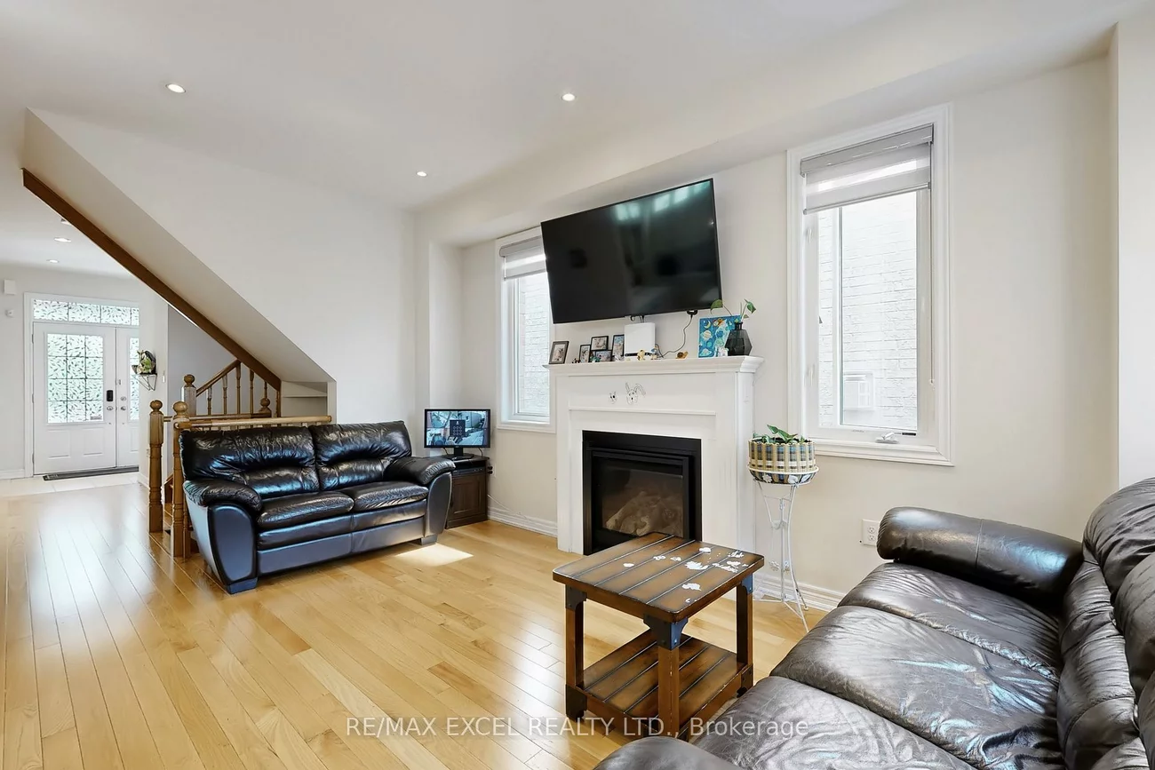 9, Sunnyside Hill, Cornell, Markham