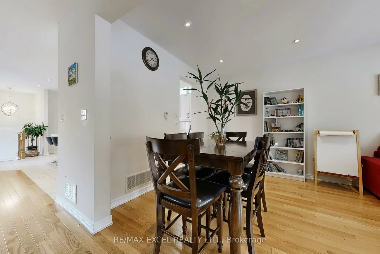 9, Sunnyside Hill, Cornell, Markham