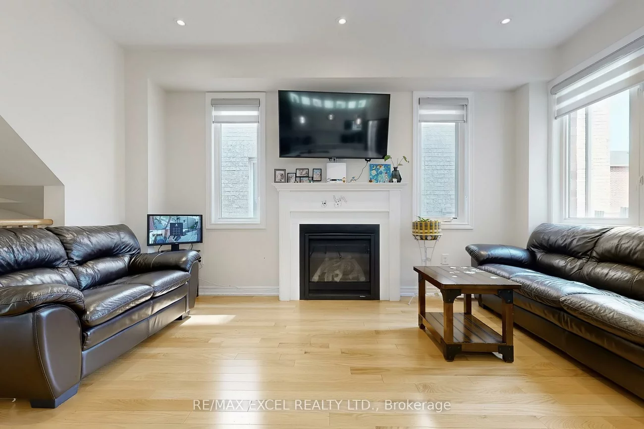 9, Sunnyside Hill, Cornell, Markham