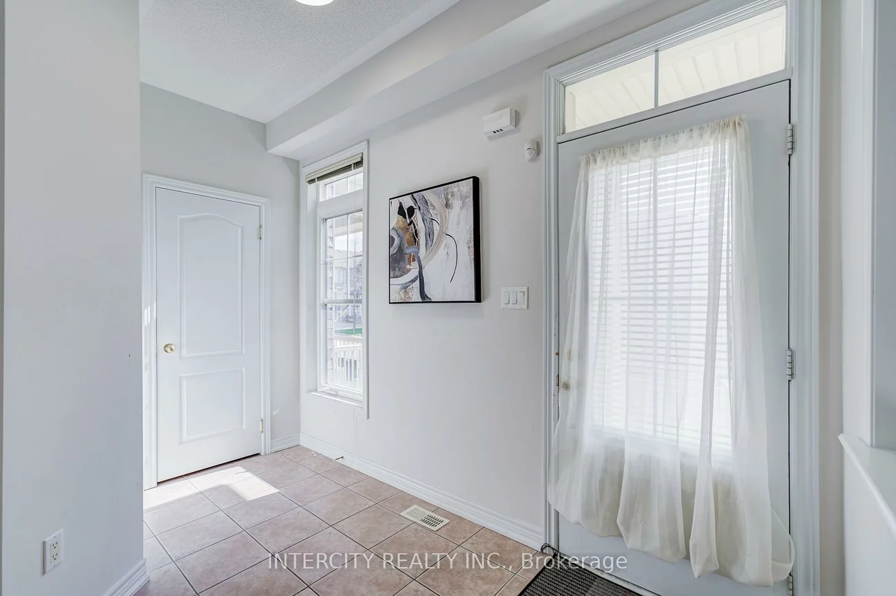 32, Ivory Silk, Cathedraltown, Markham