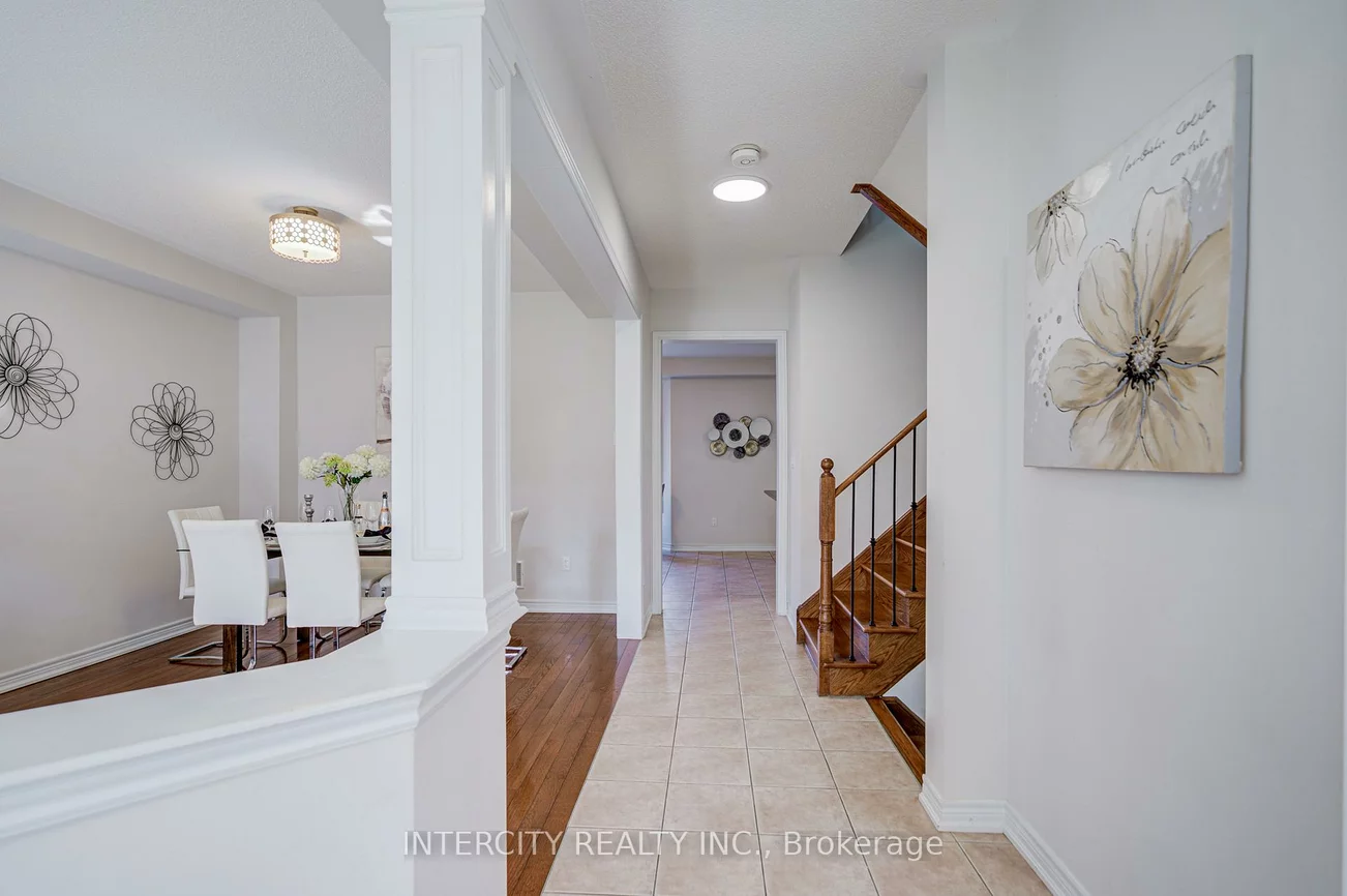 32, Ivory Silk, Cathedraltown, Markham