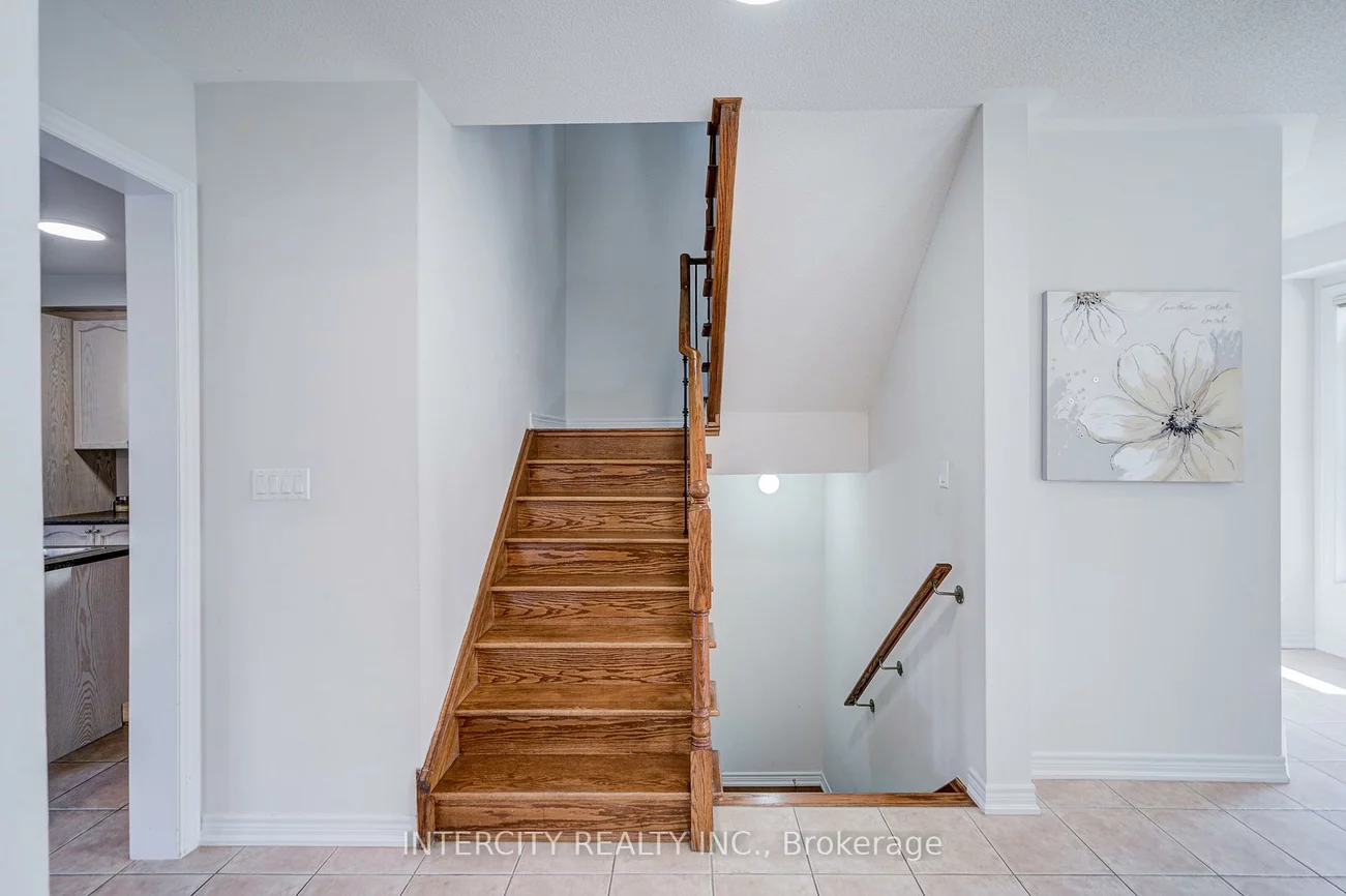 32, Ivory Silk, Cathedraltown, Markham