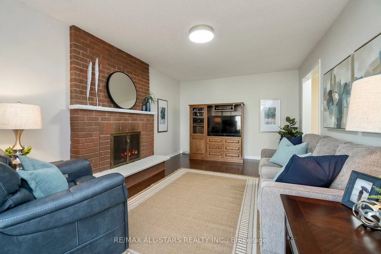 33, Carpenter, Raymerville, Markham