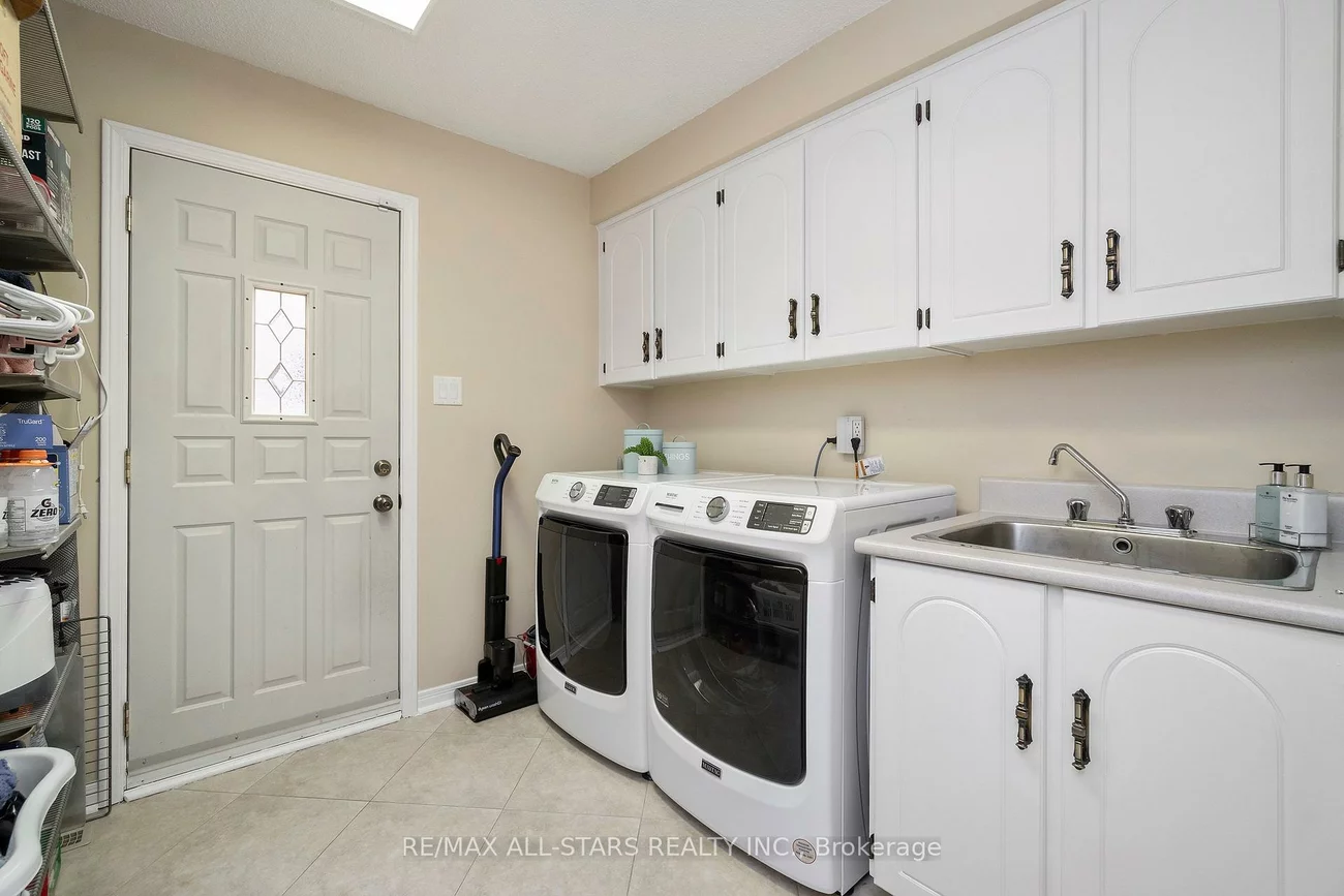 33, Carpenter, Raymerville, Markham