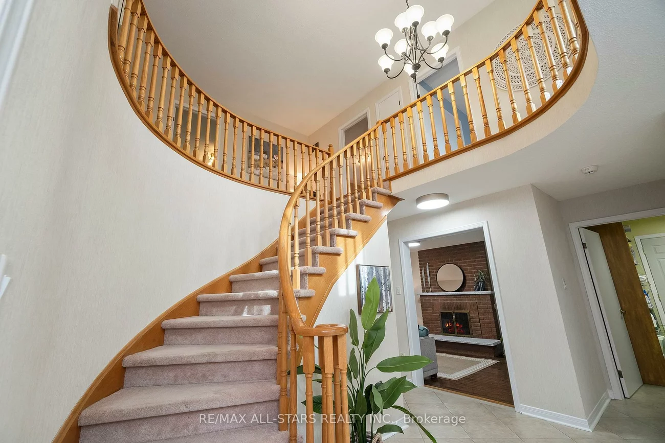 33, Carpenter, Raymerville, Markham