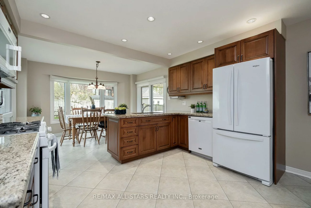 33, Carpenter, Raymerville, Markham