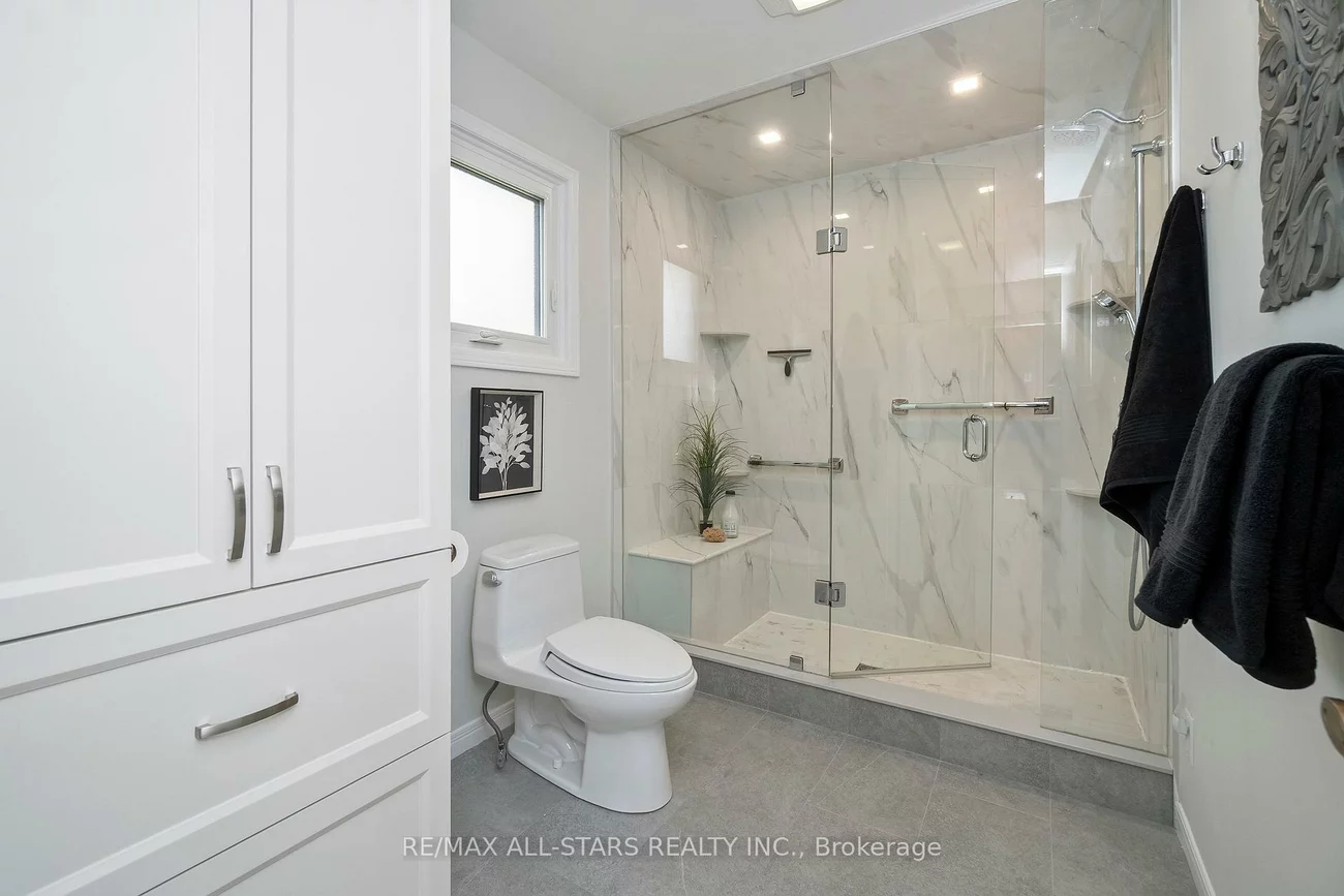 33, Carpenter, Raymerville, Markham
