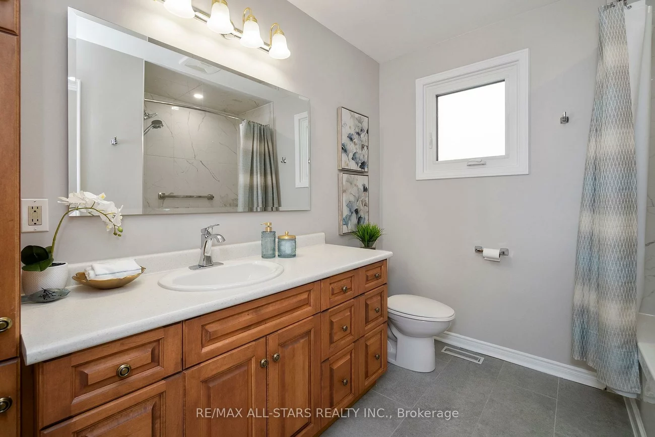 33, Carpenter, Raymerville, Markham